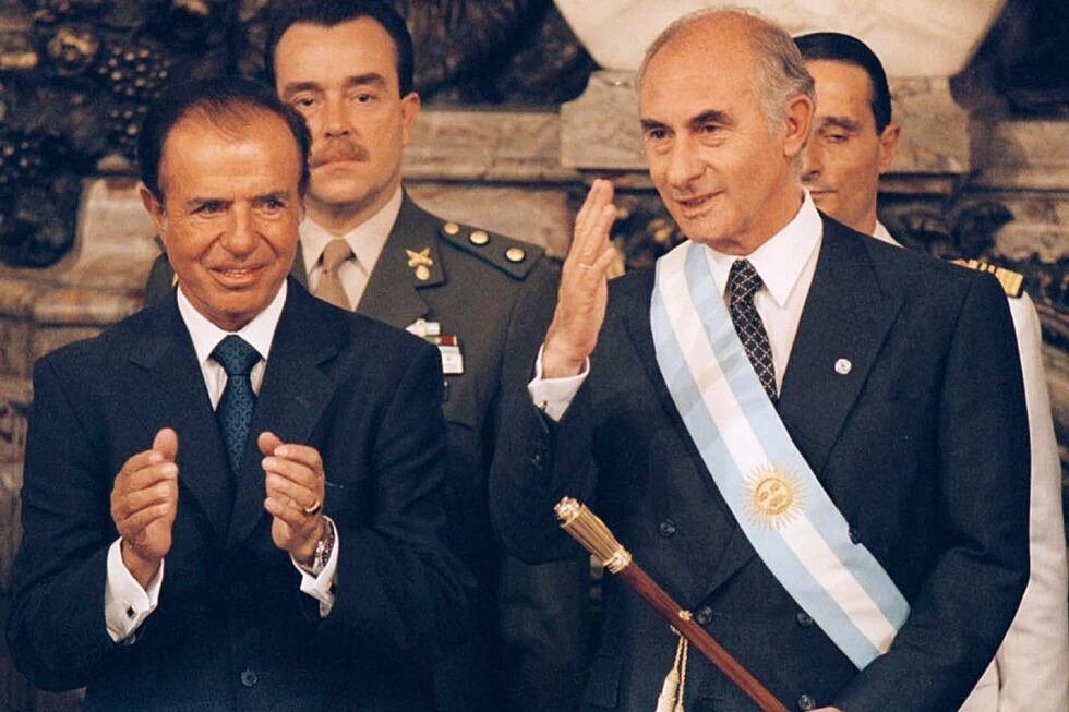 En 1999 Fernando de la Rúa se impone con el 48 por ciento de los votos en las elecciones presidenciales. Es el fin de diez años y medio de gobierno peronista encabezado por Carlos Menem